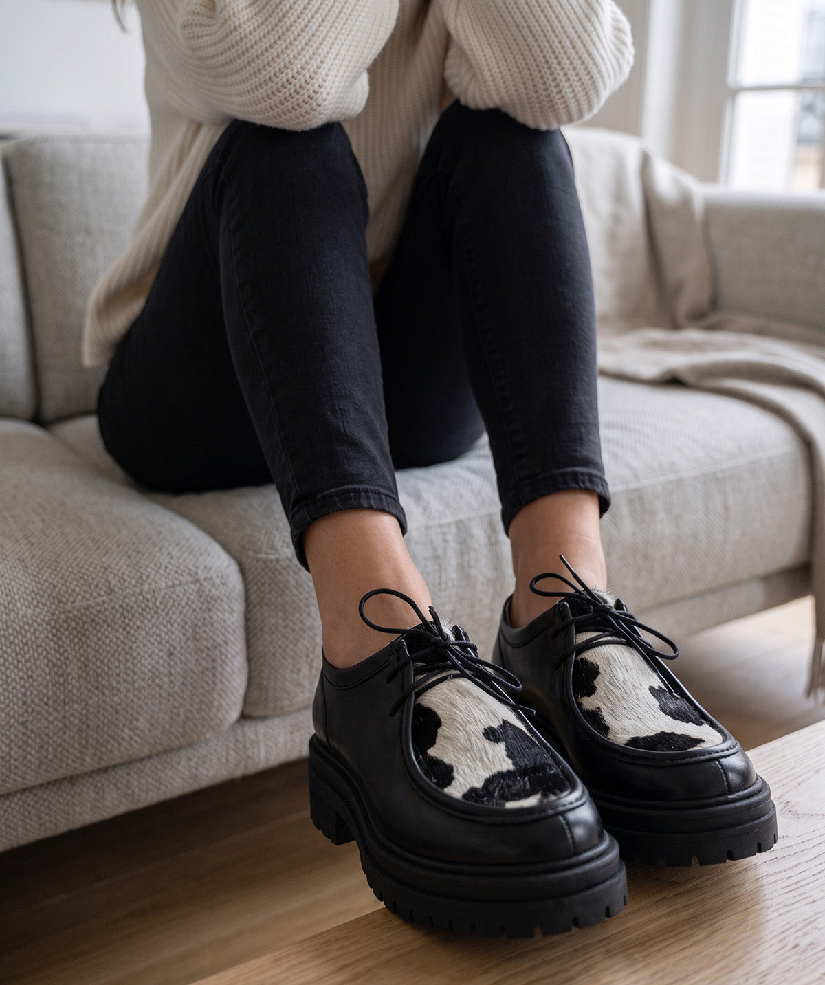 ÉVA Black Derbies