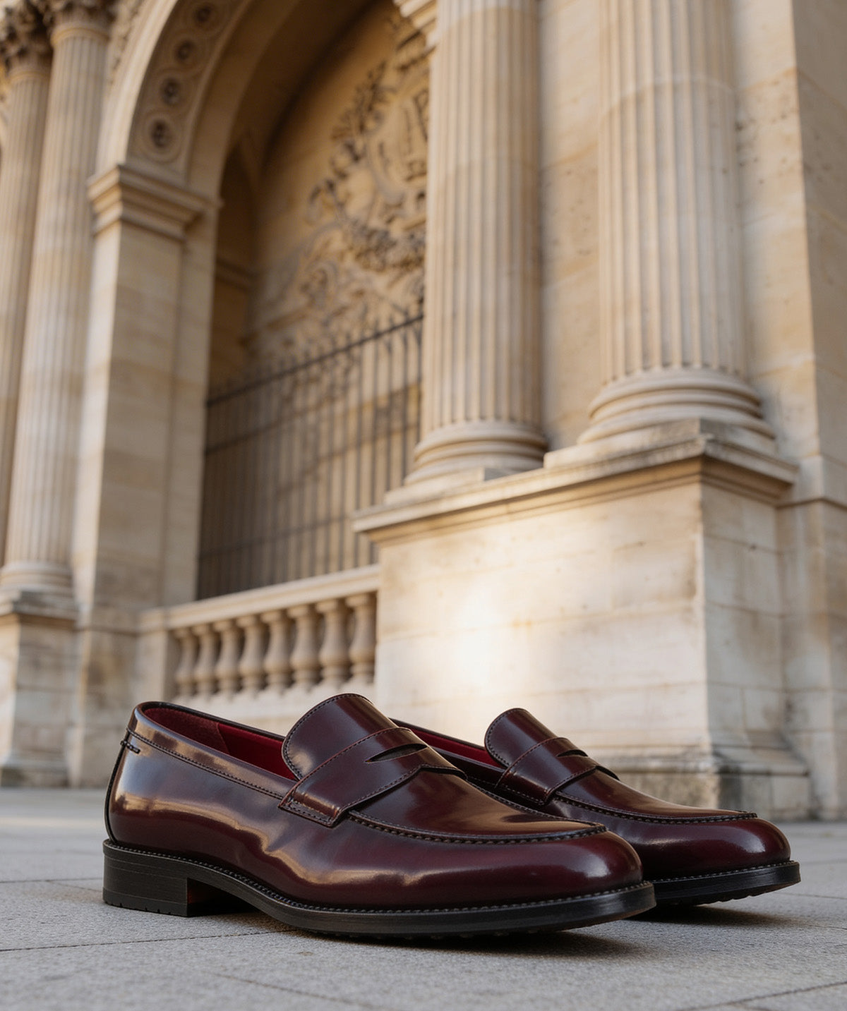 OSCAR Burgundy Loafer
