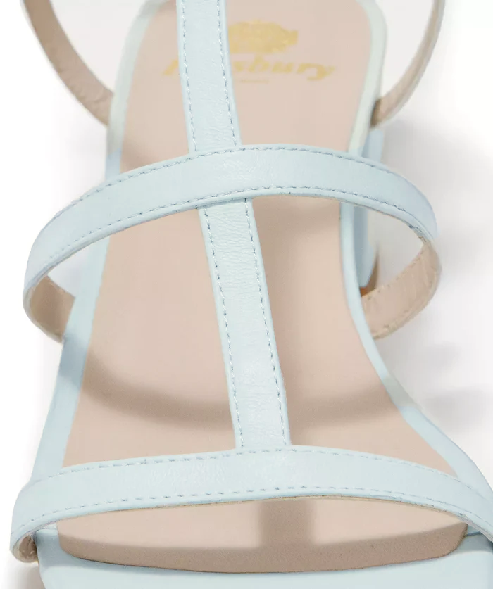 LAURA Water Sandals